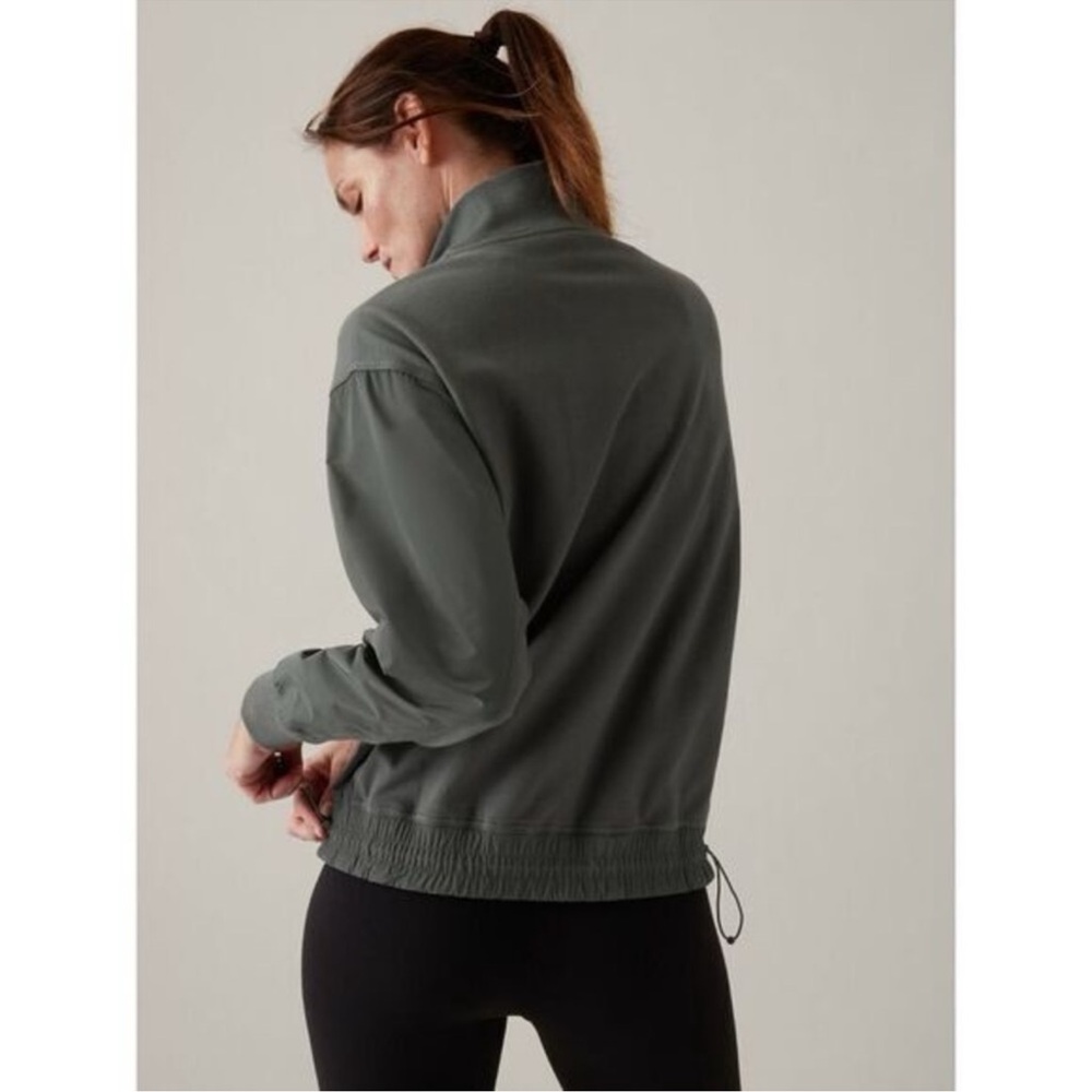 Athleta Triumph Hybrid half zip sweatshirt Bali Green Sz XS - Picture 5 of 17